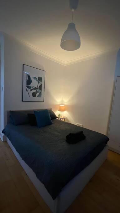 2 Bedroom Flat In Camberwell Green - Central Location With Excellent Connections To Tourist Attractions And Main London Airports Dış mekan fotoğraf
