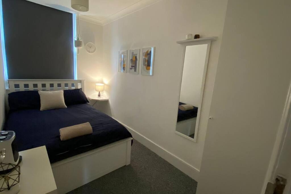 2 Bedroom Flat In Camberwell Green - Central Location With Excellent Connections To Tourist Attractions And Main London Airports Dış mekan fotoğraf