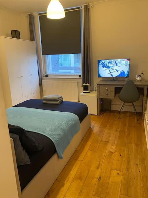 2 Bedroom Flat In Camberwell Green - Central Location With Excellent Connections To Tourist Attractions And Main London Airports Dış mekan fotoğraf